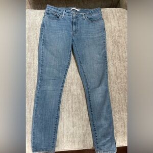 Levi’s 711 Skinny Women’s